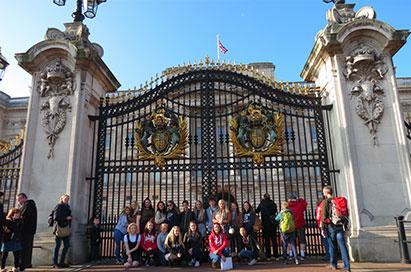 <p>Buckingham Palace</p>